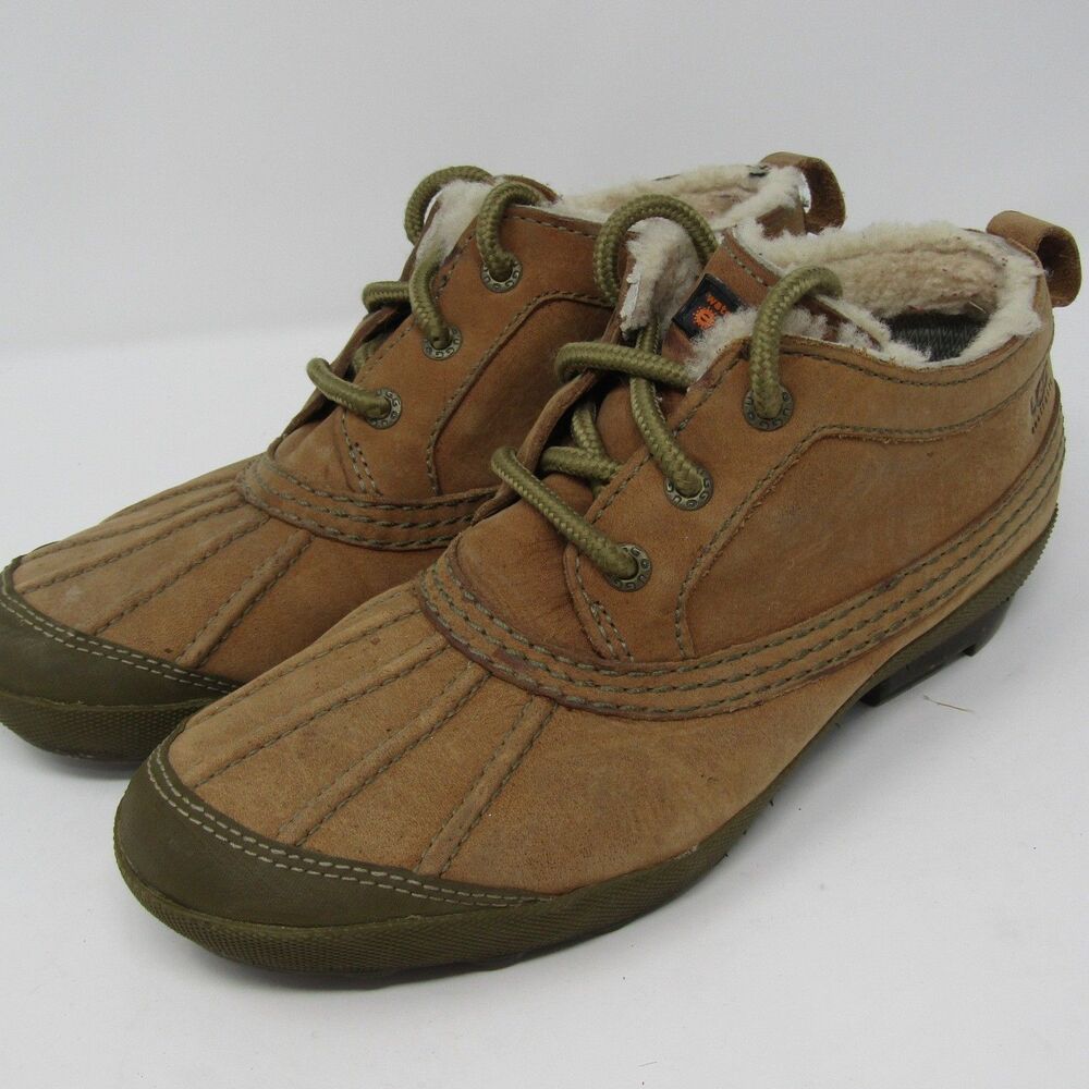 UGG Australia Women's S/N 5185 Tan Suede Duck Boots Lace Up Faux Fur Lined US 6